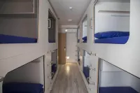 호스텔크로스  호텔