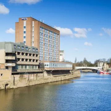 Radisson Hotel York Отели рядом с достопримечательностью «Монастырь-музей Бар»