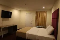 The Hamlet Inn at Warwick Hotels in Warwick