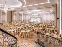 Radisson Blu Hotel, Jeddah Plaza Hotels near Salam Mall
