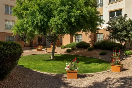 Residence Inn Phoenix Airport Отели в г. Финикс