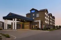 Travelodge Hotel by Wyndham Weyburn - parking