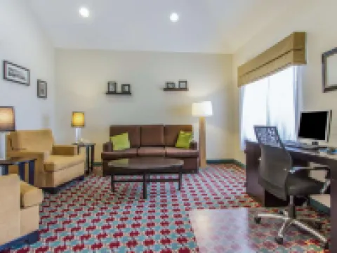 Rodeway Inn Hotels in Dodge County