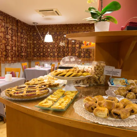 La Villa, Sure Hotel Collection by Best Western