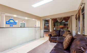 Days Inn by Wyndham Columbia