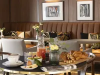L-Avenue Hotels near Elsene / Ixelles