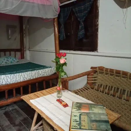 Mida Creek Eco Camp - Cottage House