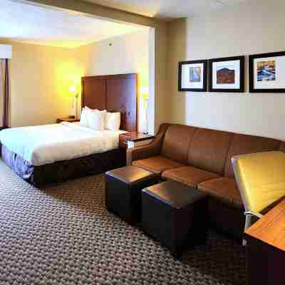 Comfort Inn & Suites Mount Pocono Rooms