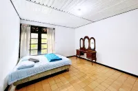 Villa Veere by Villa Gue Aja Hoteller i South Tugu