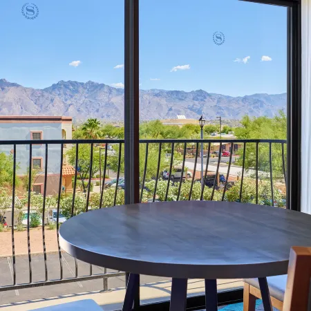 Sheraton Tucson Hotel & Suites