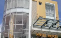 Hotel Mersi Bukittinggi (Hotel Syariah) Hotels in Sianok Anam Suku
