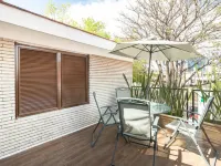 Fraga Hotel Boutique แปลว่า ฟรากา โรงแรมบูทีค โรงแรมใน