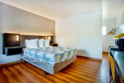 Motel 6 Salem, or - Expo Center Các khách sạn gần A Dong Market