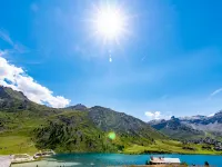 Les Cimes (Le Lac)
