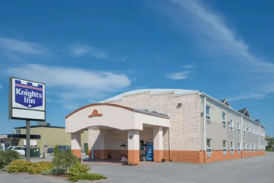 Knights Inn Orillia Отели в г. Ориллия