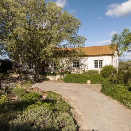 Le Clos Saint Emilie (Tennis & Piscine)