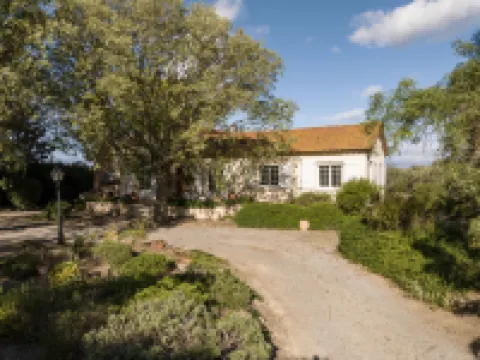 Le Clos Saint Emilie (Tennis & Piscine)