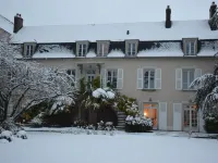 Le Prieuré Saint Agnan فنادق في Belleville-sur-Loire