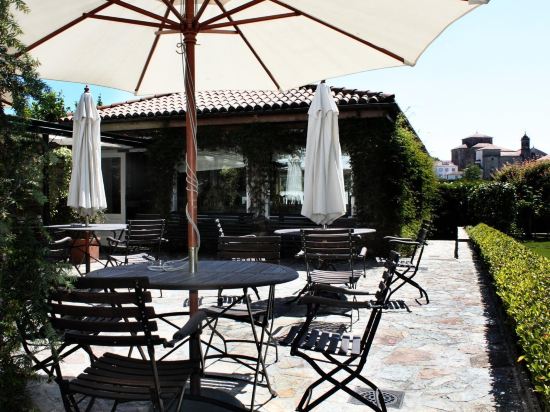 Hotel Virxe da Cerca by Pousadas de Compostela