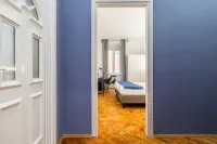 Lovely Guest-Room with Private Bathroom Hôtels à : Opicina