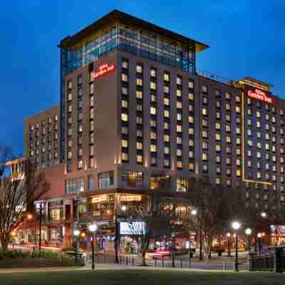 Hilton Garden Inn Atlanta Downtown Hotel Exterior