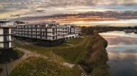 Prywatne Apartamenty Sun & Snow w Porta Mare Marina z Basenem Hotels in Dziwnow