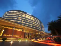 The Westin Gurgaon, New Delhi Hotels near Gurgaon Central