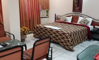 Gokul Hotel