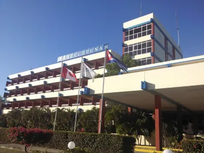 Hotel Tunas