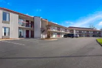 레드 루프 인 & 스위트 먼로 Nc Monroe Country Club 주변 호텔