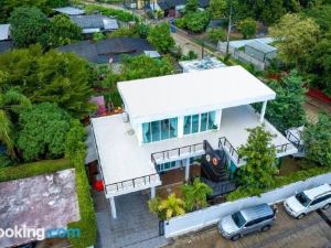 Luxurious and Playful 5 Bedroom Pool Villa (CC)