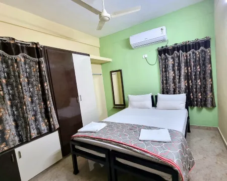Sannidhi Service Apartments Отели рядом со станцией Tirupati