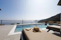Blue Horizon Suites - Beach