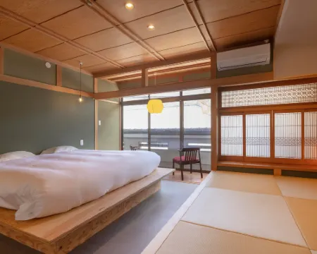 コリビングアンドカフェサンド 今治のホテル