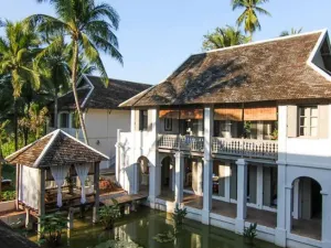 Satri House Hotel