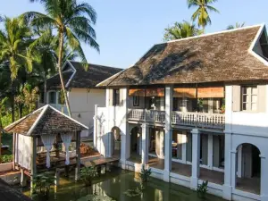 Satri House Hotel