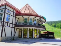 Blagodat' Hotel Hotel dekat Kamenny Ostrov Miniature Park
