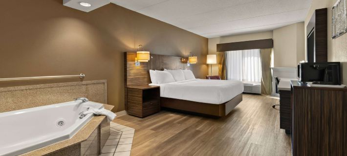 Ramada by Wyndham Harrisburg/Hershey Area Hotels in Dauphin County