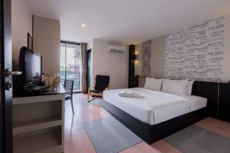 PEN Ta Hug Hotel