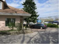 Clarkson Village Motel, 1815 Lakeshore Rd West Mississauga