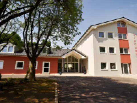 Bergers Airporthotel Memmingen Hotels near Memmingen Train Station