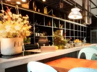 Cooking and Nature - Emotional Hotel - bar