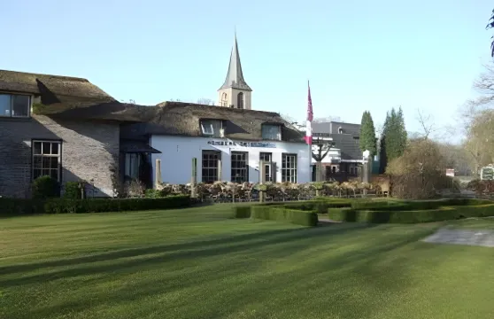 德克洛普查爾梅酒店及餐廳