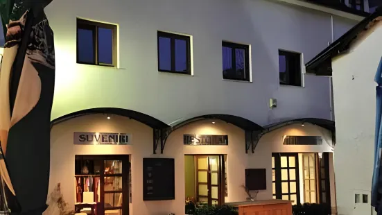 Hotel Emen