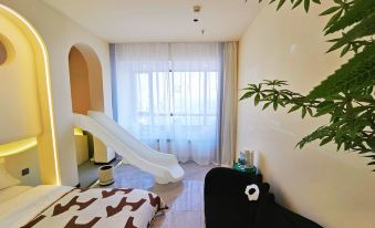 Zhaohuaxishi Zhongjie Apartment (Xiaodong Road)