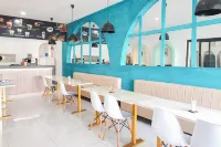 Hotel Keluarga Hotel dekat Batu bertulis