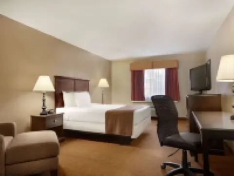 Baymont by Wyndham Kansas City KU Medical Center Hotels in Wyandotte County