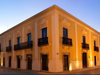 Hotel Plaza Campeche Hotel dekat Zona Arquelogica Edzna