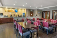 Comfort Suites Redding - Shasta Lake