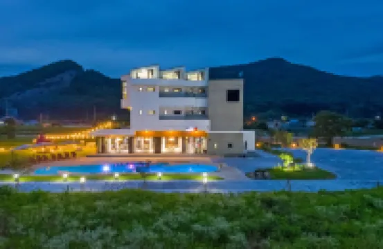 부안 로저스하우스 내소사 주변 호텔